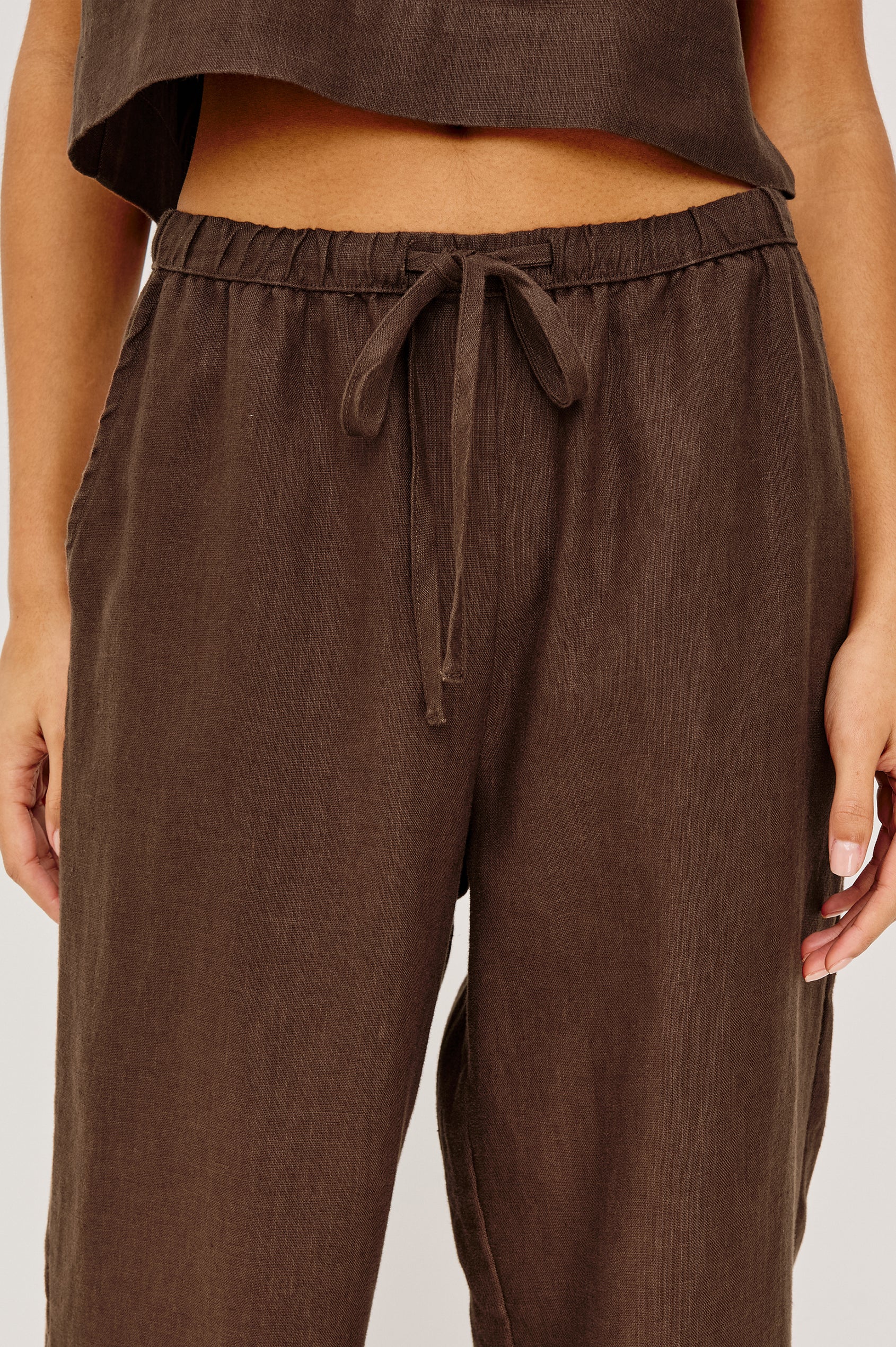 Emmie Pant Espresso close up waist detail