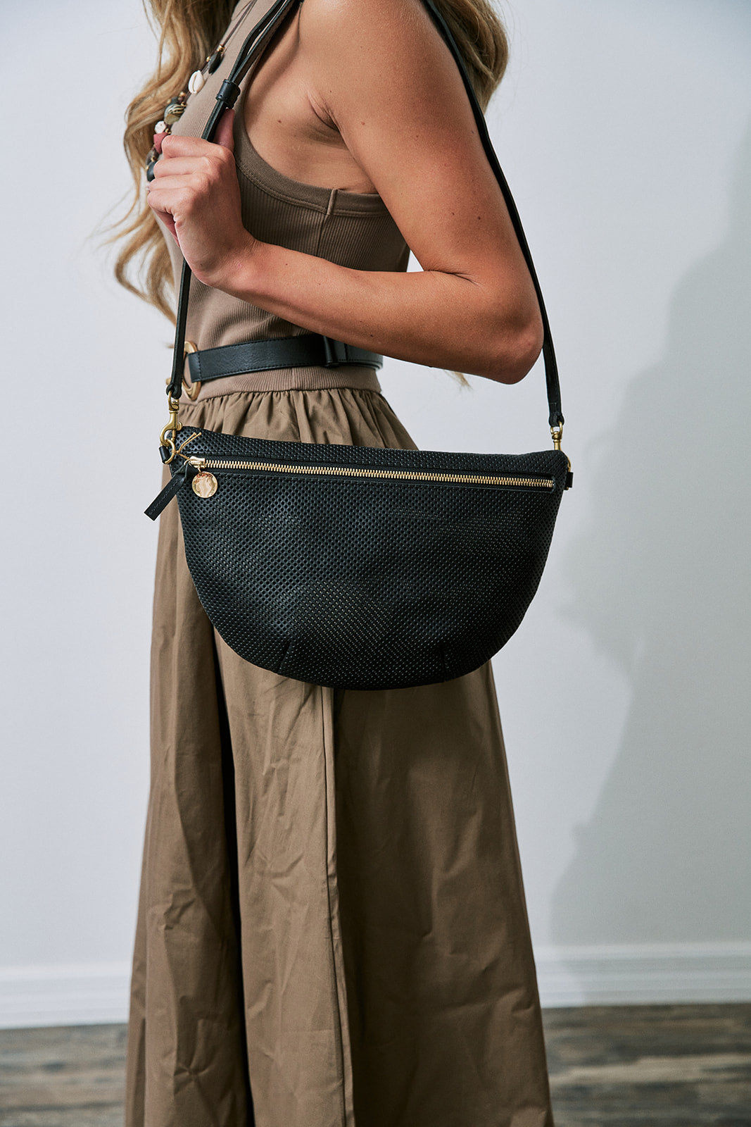 Grande Fanny Black Perforated with brown dress