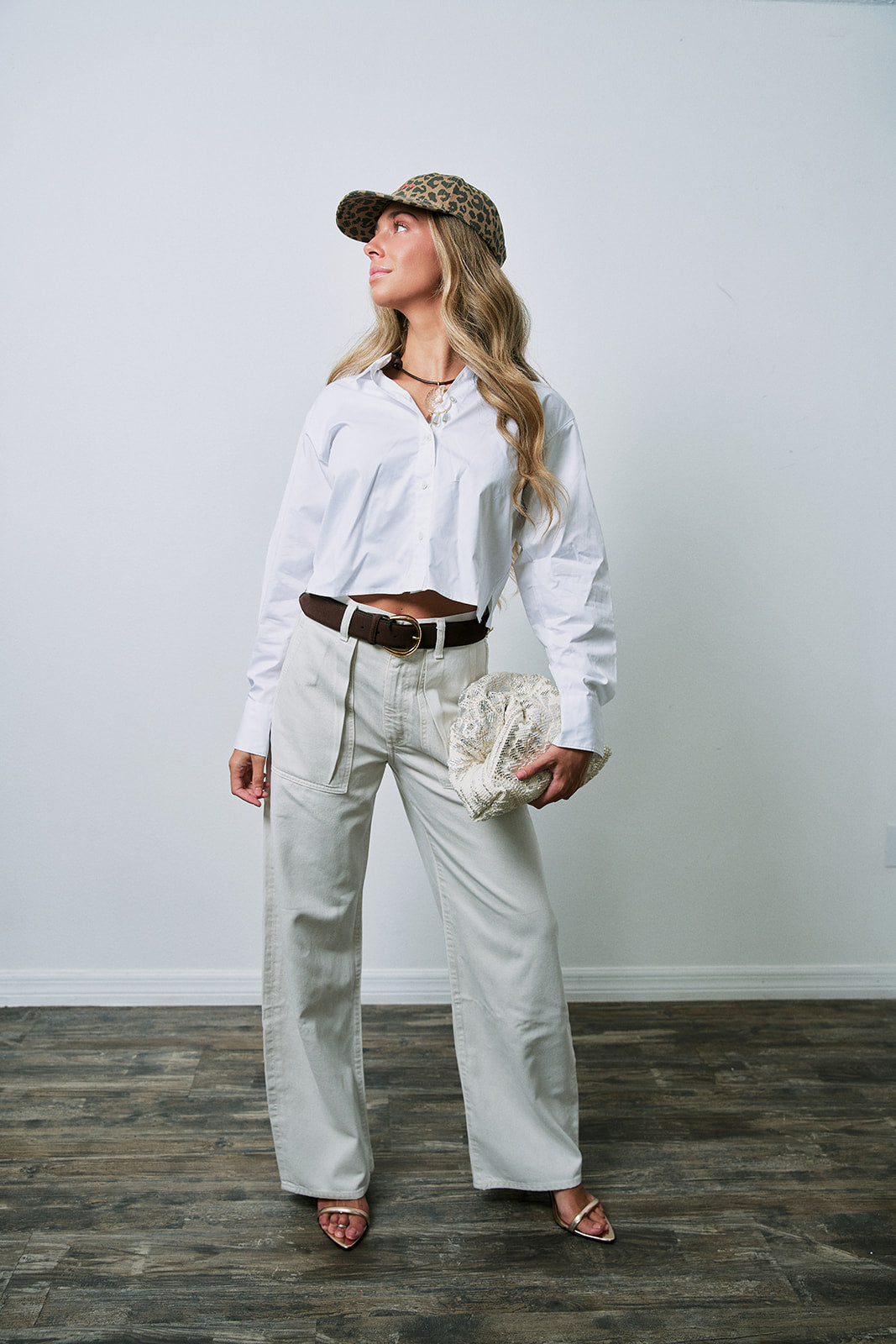 Low Curve Utility in Bone full body front