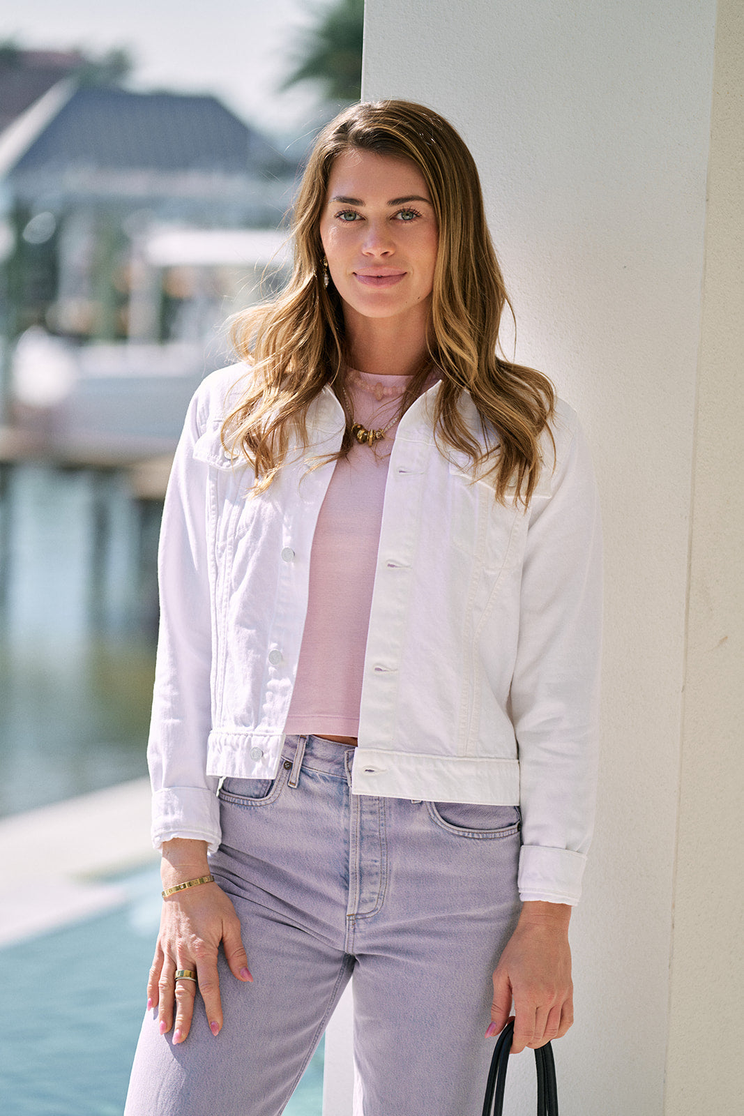 The Bruiser in Picket Fence with pink tee