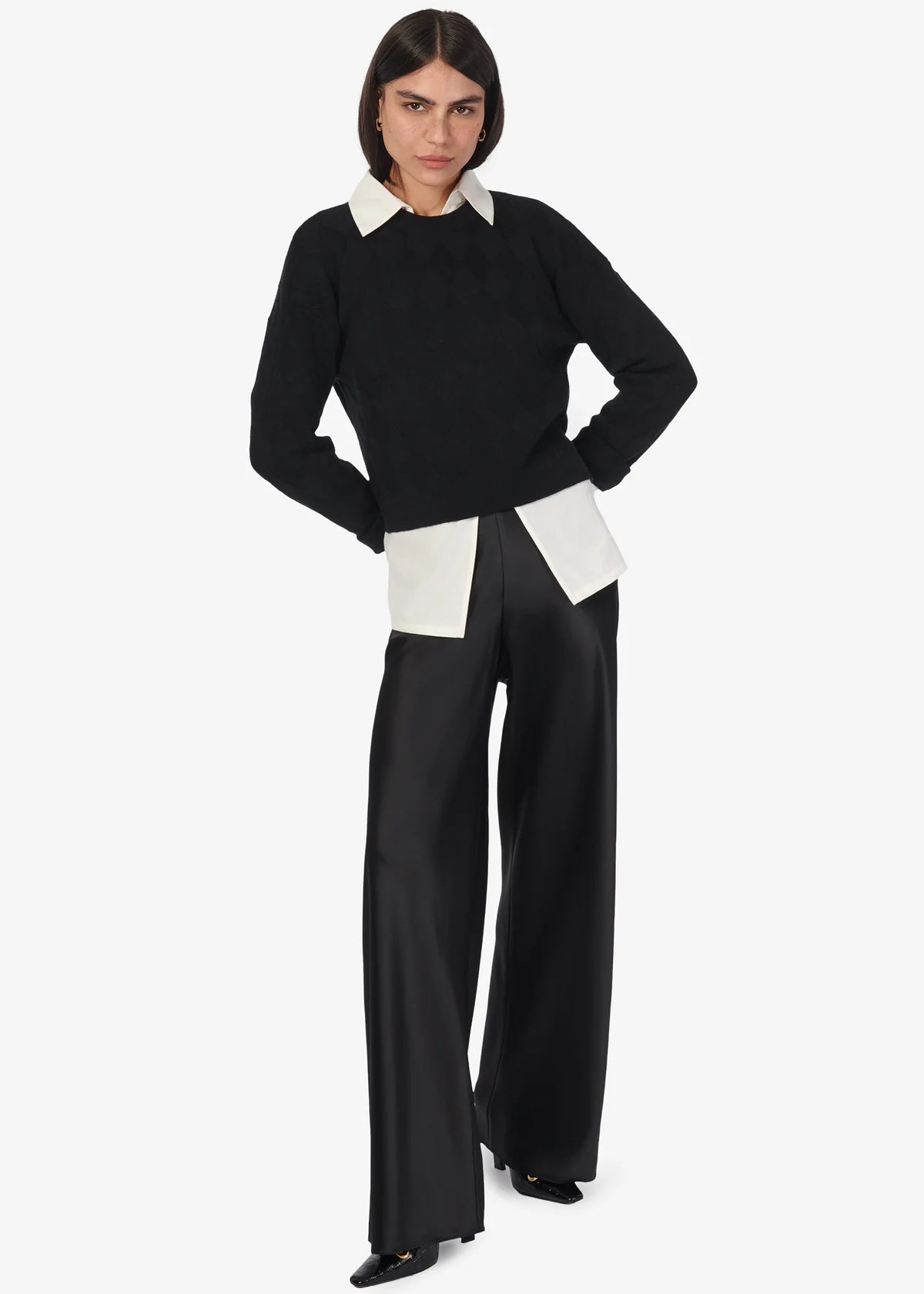Neva Sweater full body front