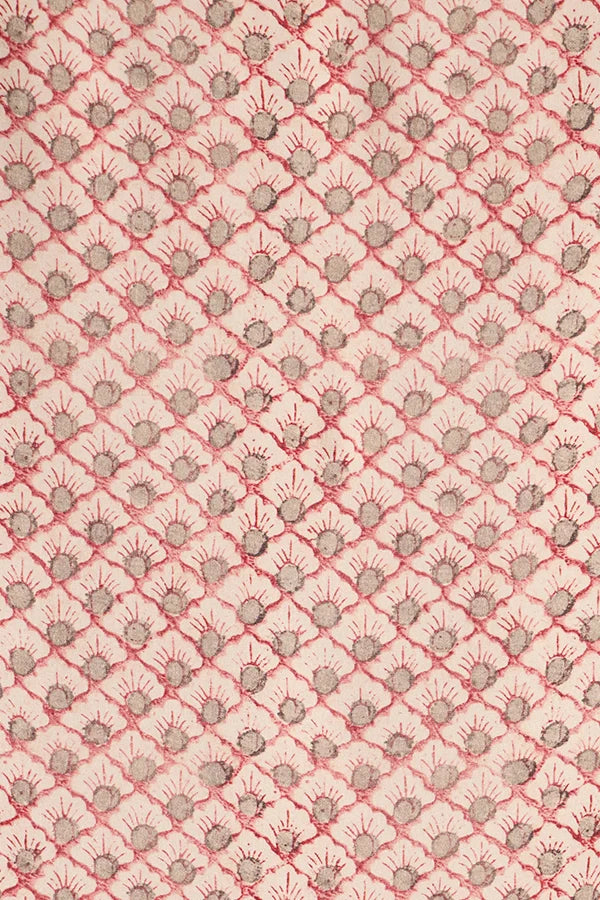 Amelia Top Scallop Blush pattern detail