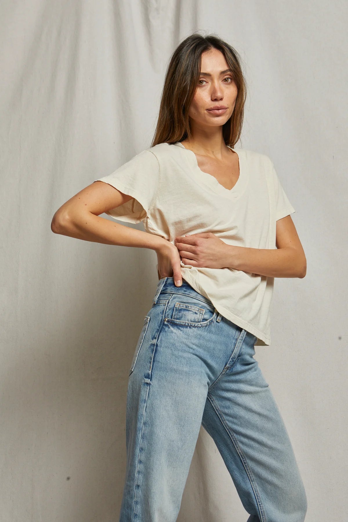 Hendrix V Neck Tee front/side view, size S