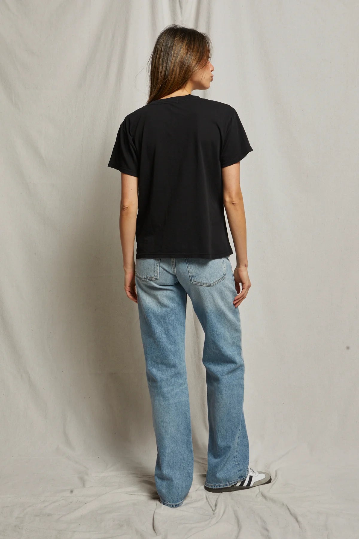 Hendrix V Neck Tee black