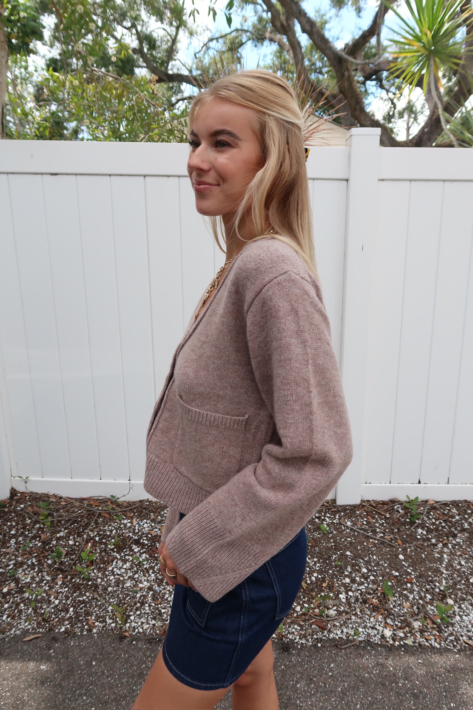 Galiega Cardigan side