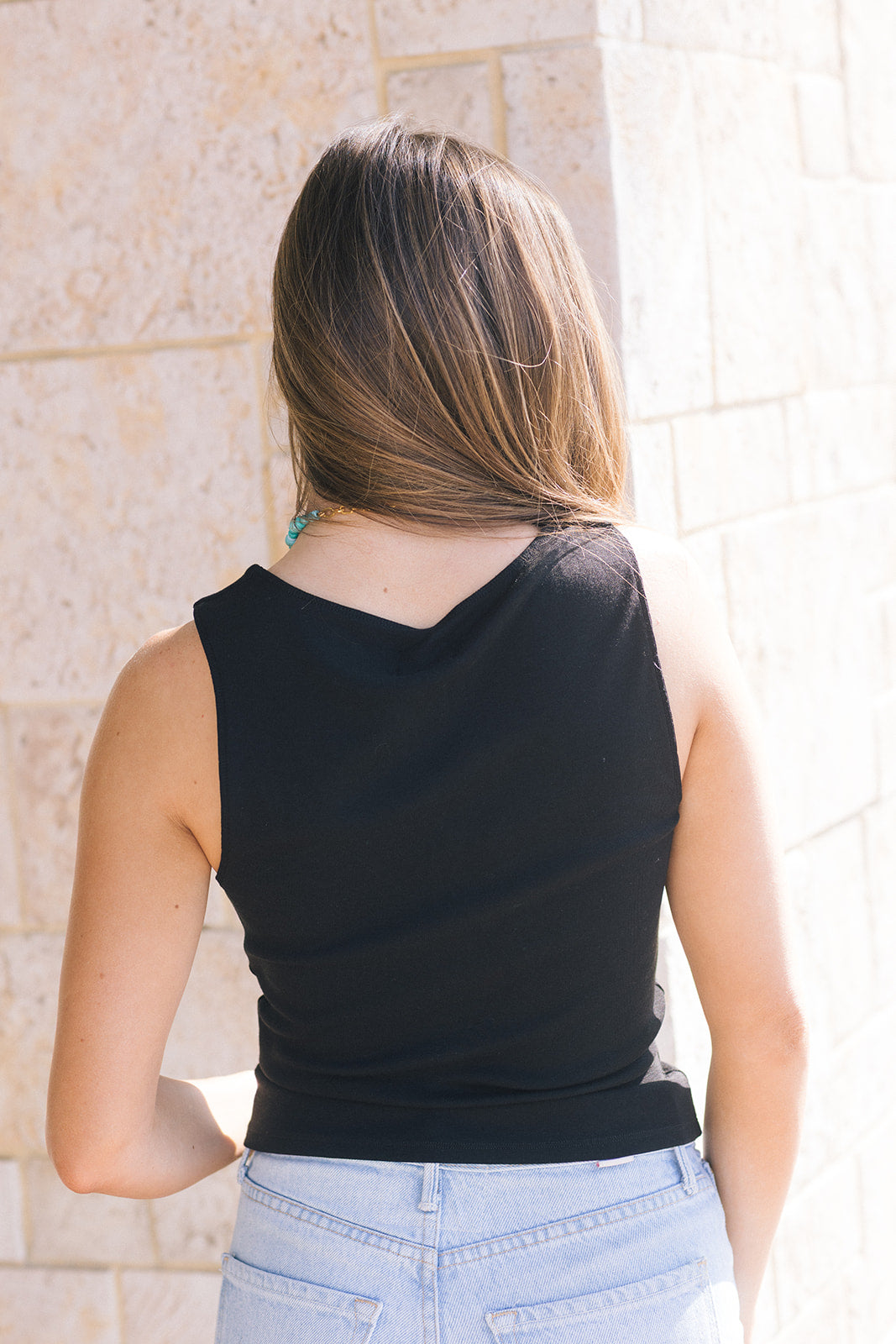 Reef Hook and Eye Tank back