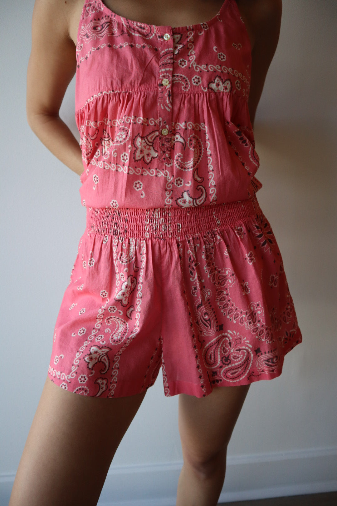 The Smocked Sleep Short Bandana close up