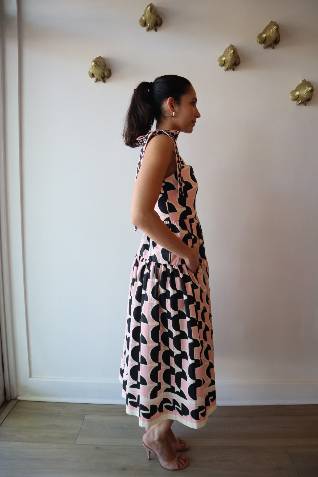 Faiza Dress side