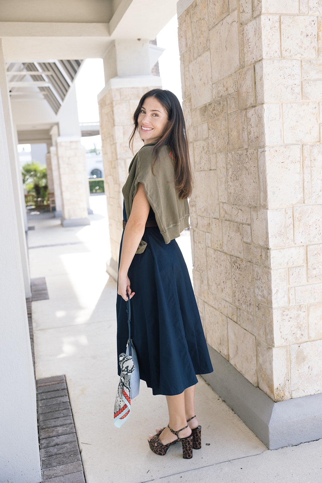Framework Dress side/back, sweater on shoulders