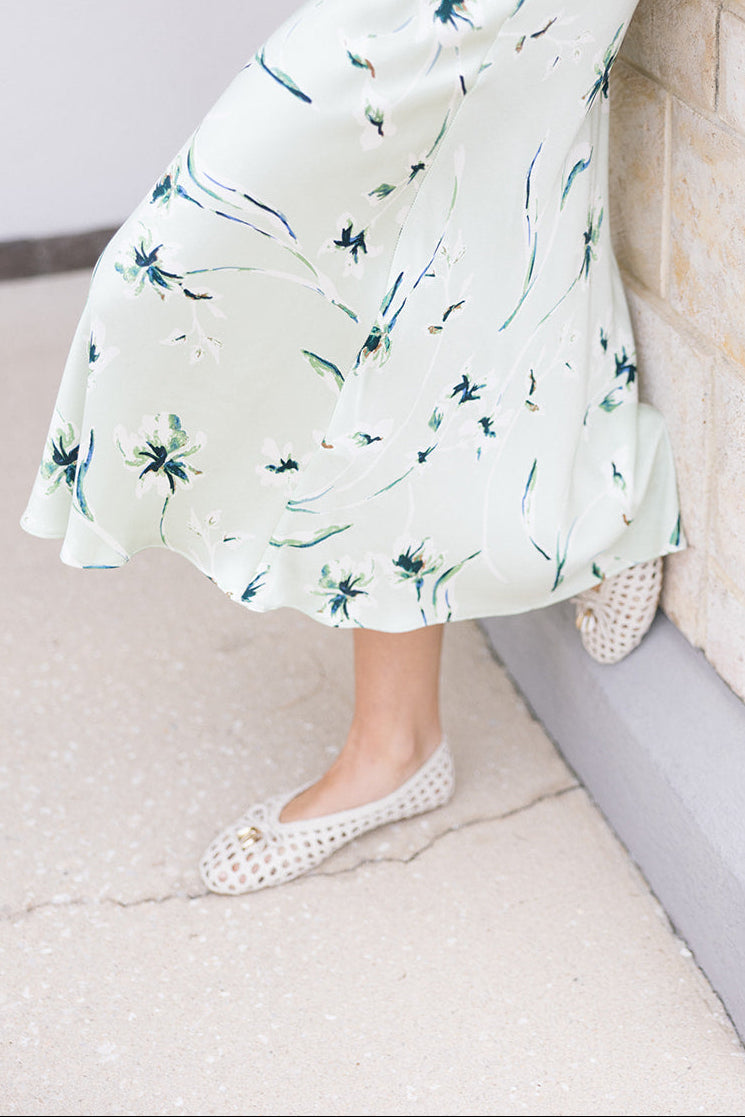 Cason flat close up side view