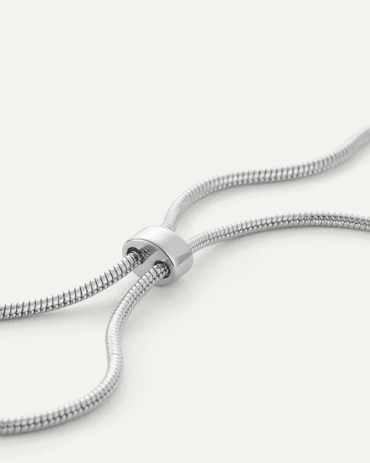 Rue Pendant Necklace Silver slider detail