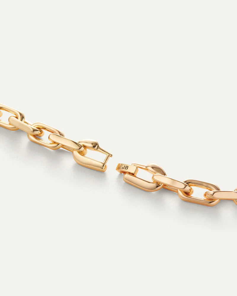 Loire Bracelet close up of clasp
