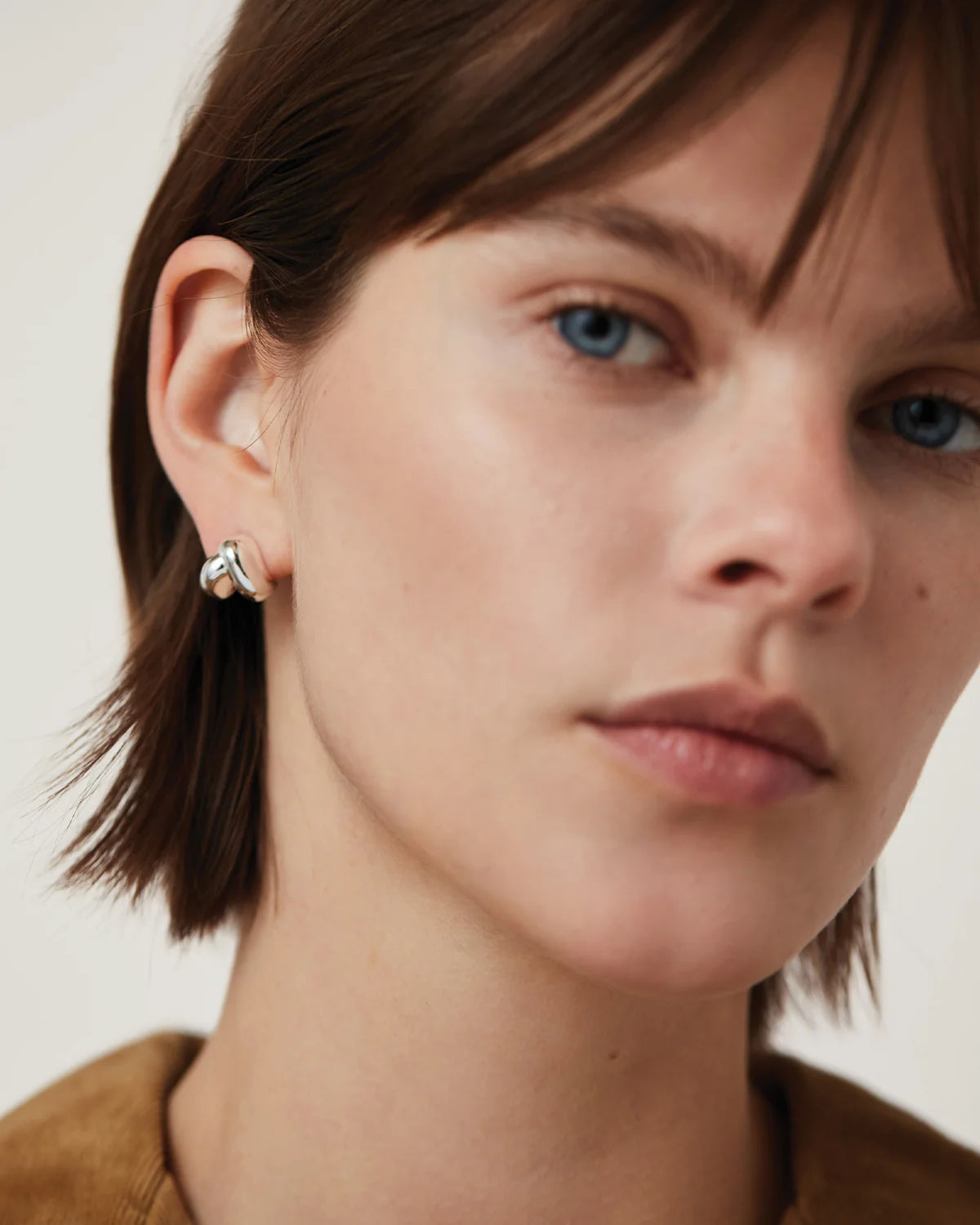 Beatrix Earrings Silver on model