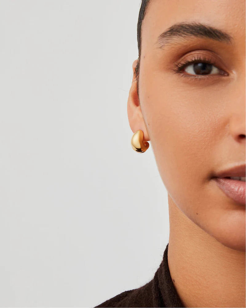 Small Nelle Hoop in Gold close up front view on model