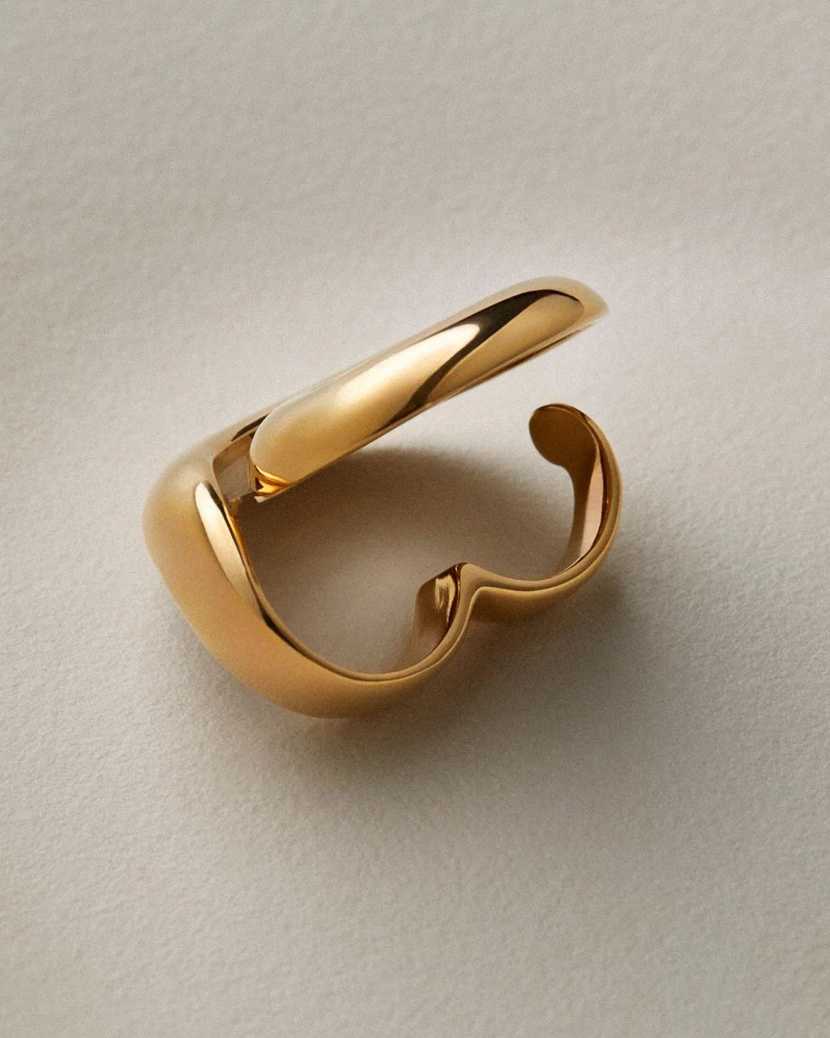 Renzo Double Ring back view