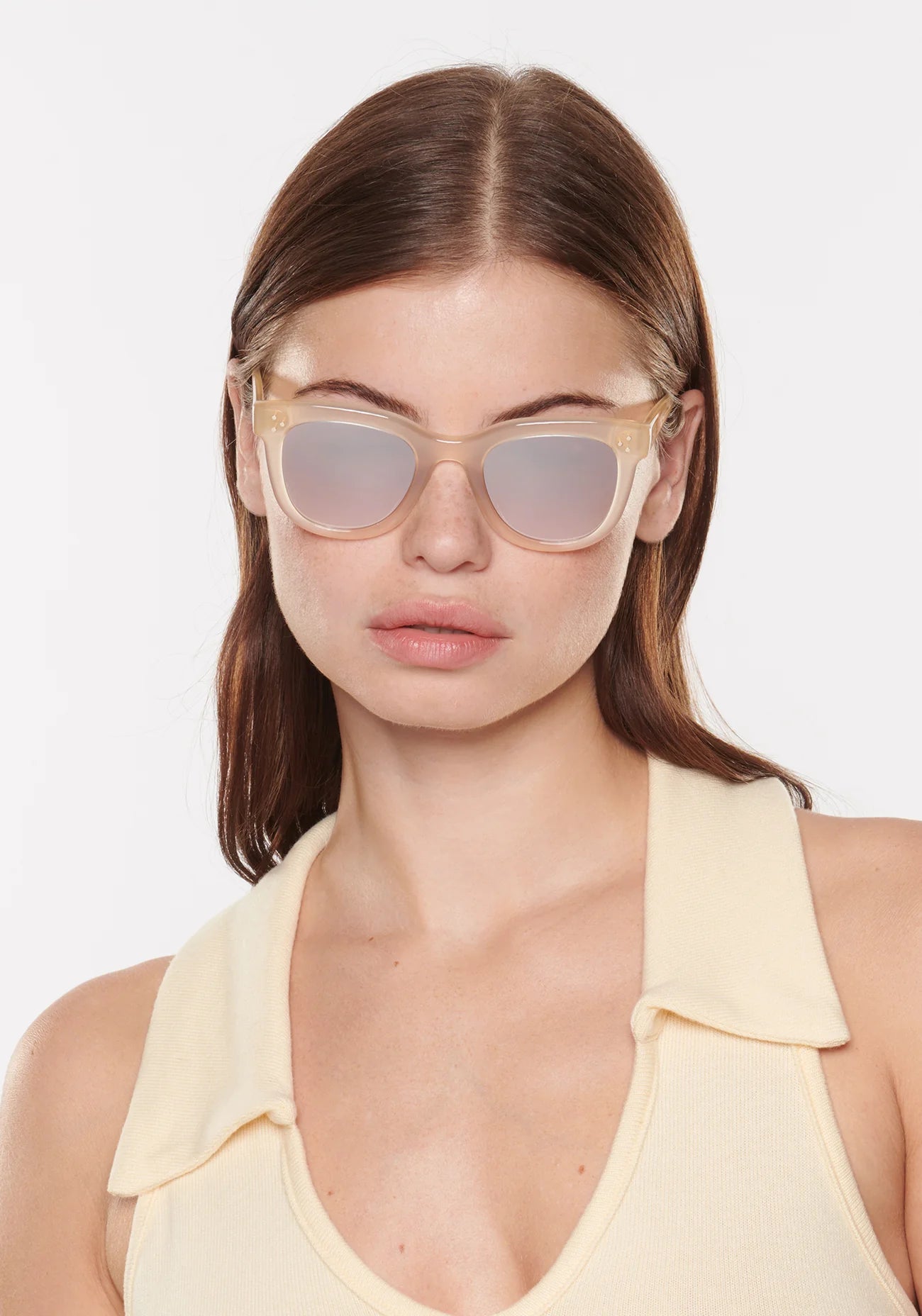Jena Blonde Mirrored Sunglasses on model with average oval face shape