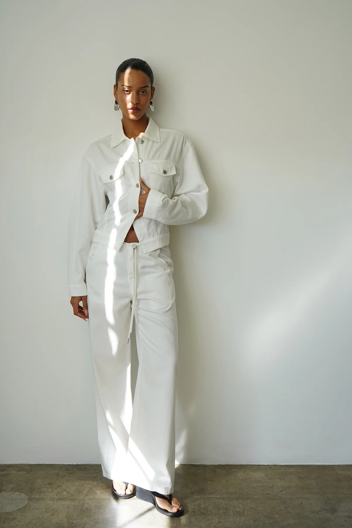 Dusty Soft Denim Pant White full body front