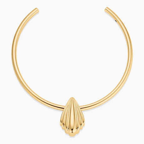 La Sirena Necklace in Gold on white background