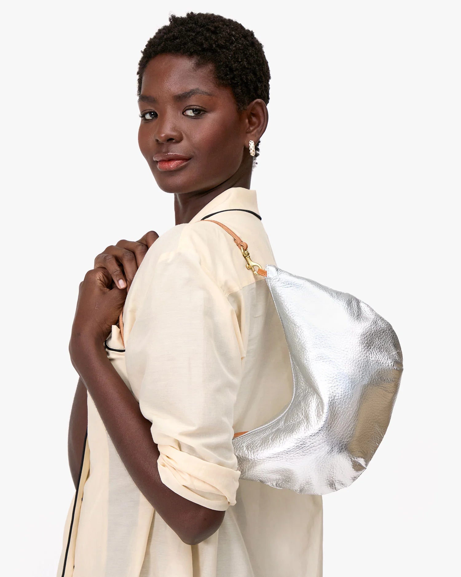 Lune Bag in Lamba on shoulder