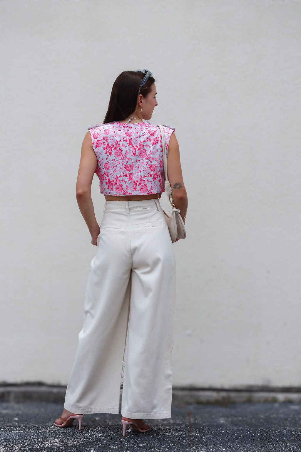 Sleeveless Bow Top full body back