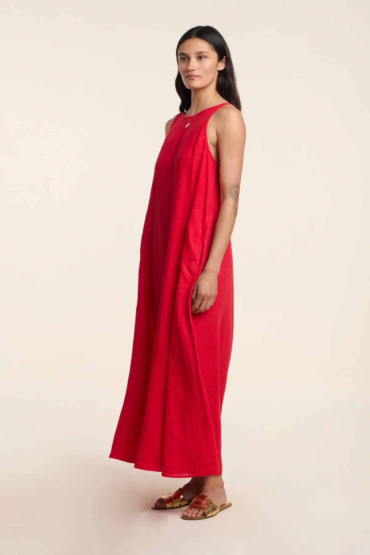 Reta Linen Dress side