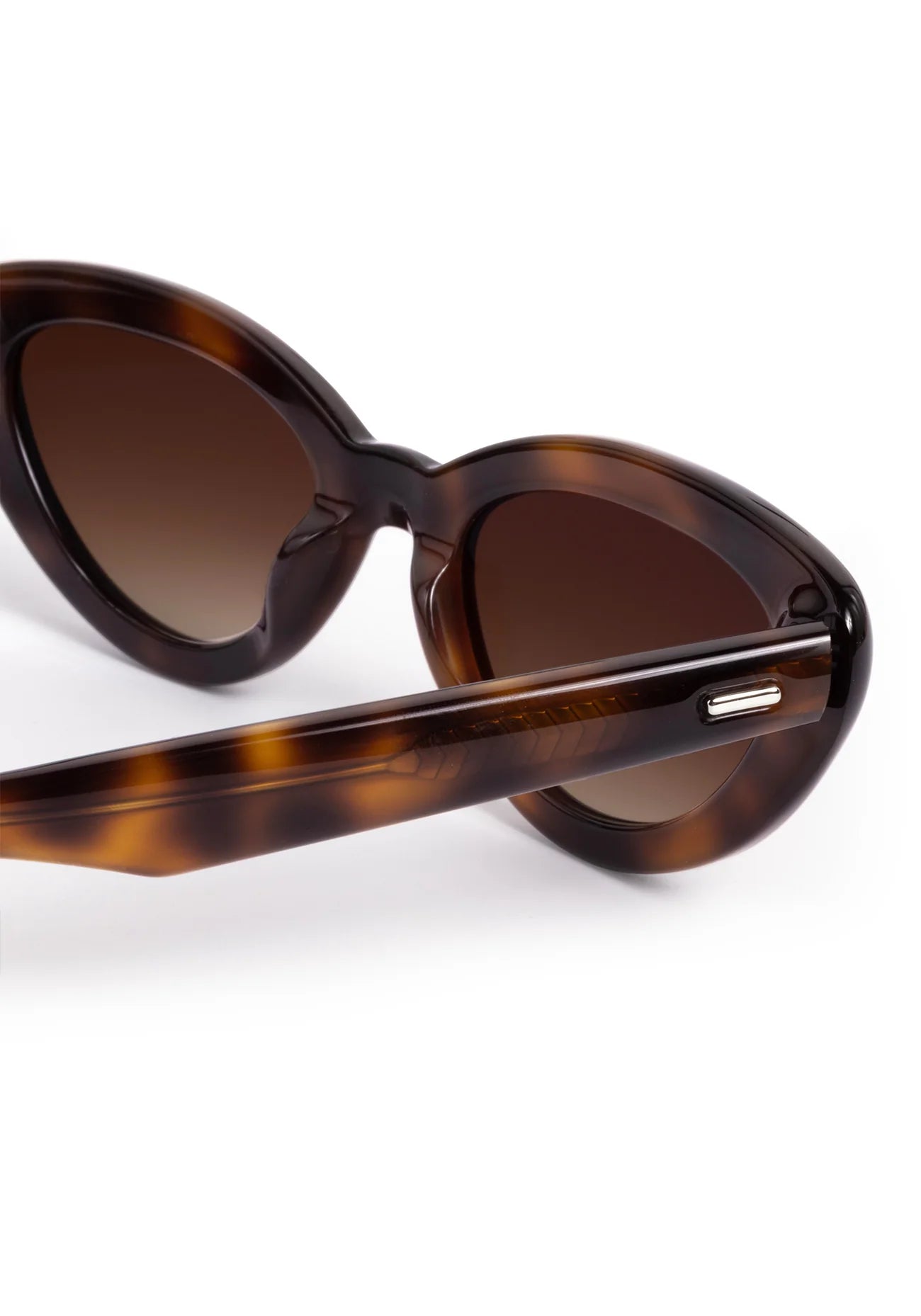 Sasha Sunglasses Maple side close up