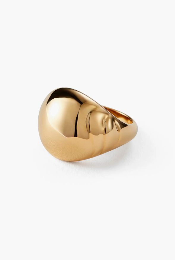 Nelle Ring Gold close up by itself