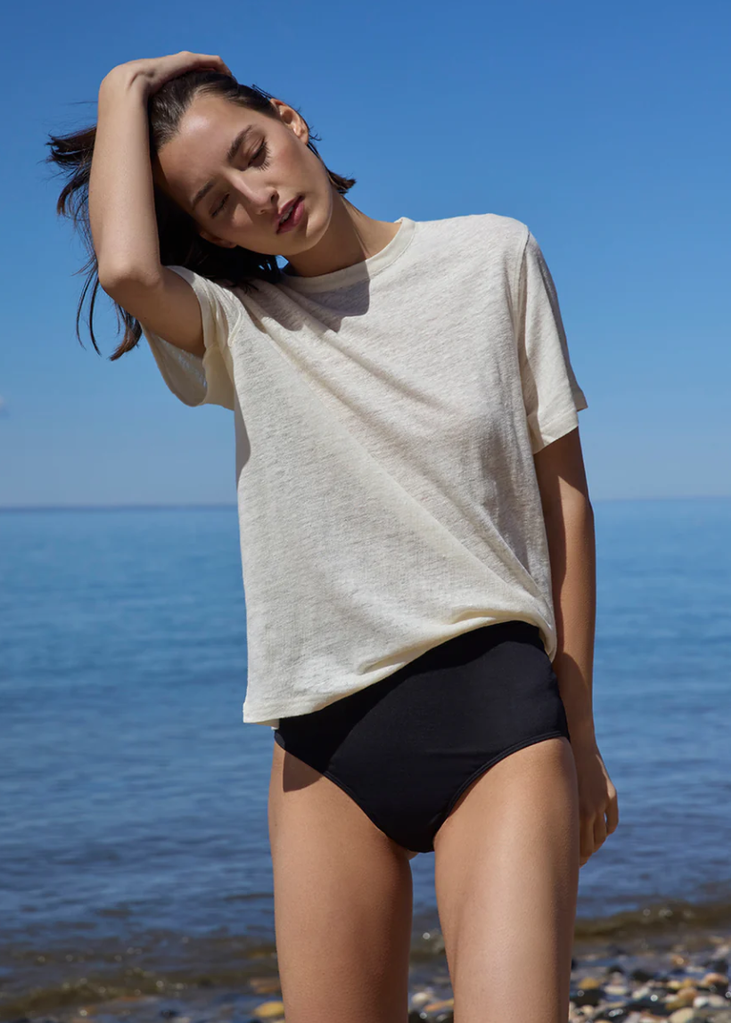 The Linen Perfect Tee In Cream front