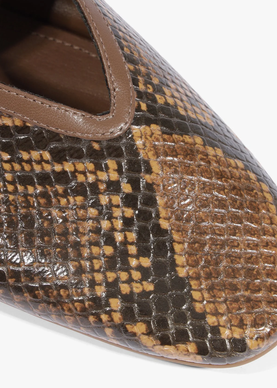 Vick Buckle Leather Ballet Flat toe detail