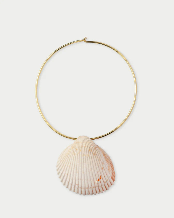 Sereia Necklace front view on white background