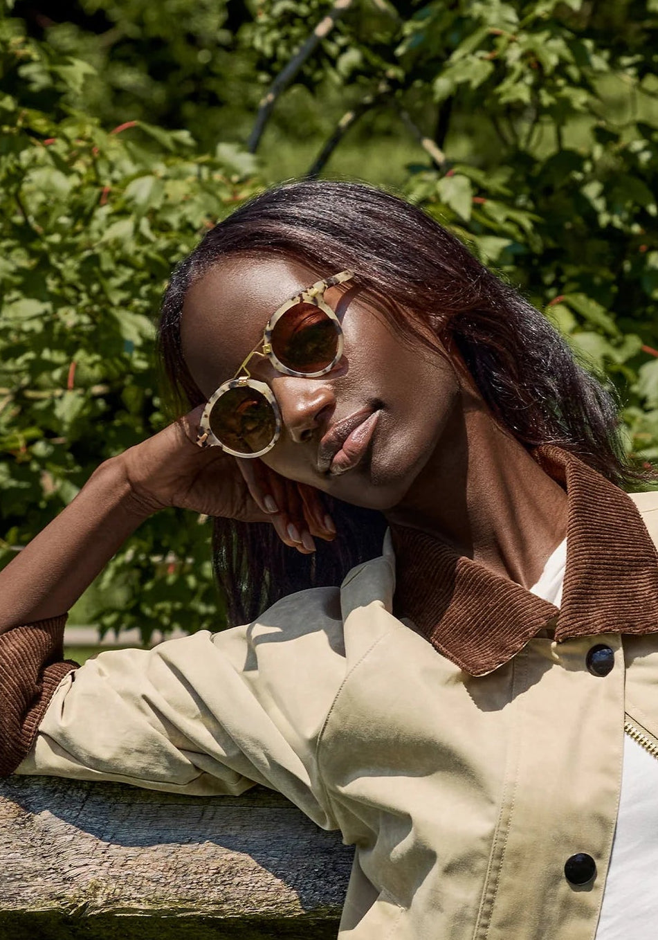 ST. LOUIS Matte Oyster 24K Sunglasses on model with narrow oval face shape