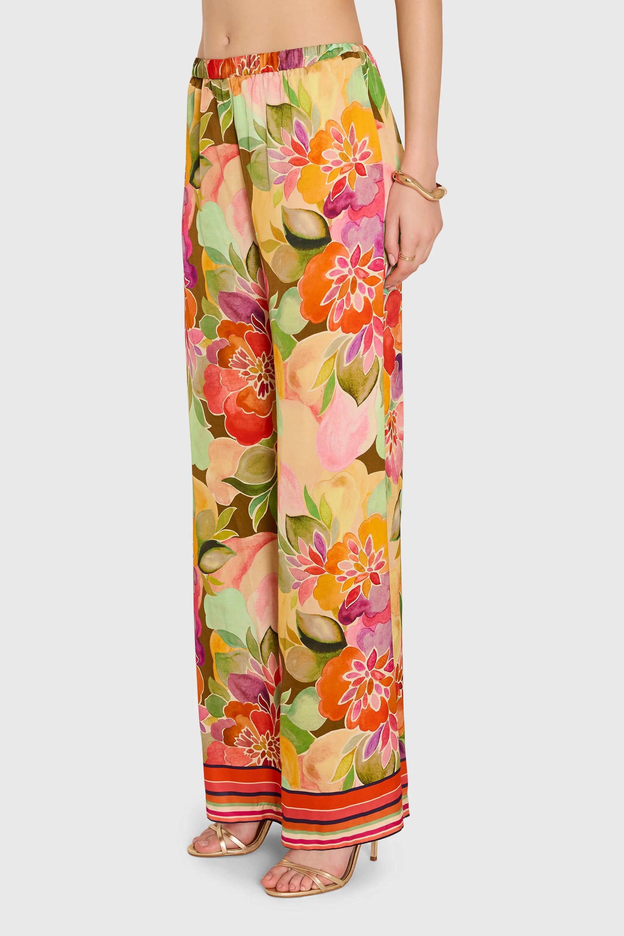 Mariko Pants in Dominica side