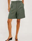 Zamora Short half body front view