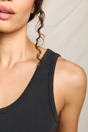 Blondie Tank Vintage Black close up shoulder detail