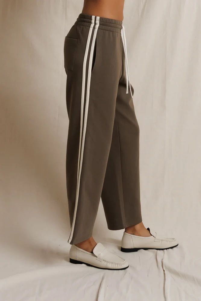 Claud Travel Pant side view on model from waist down