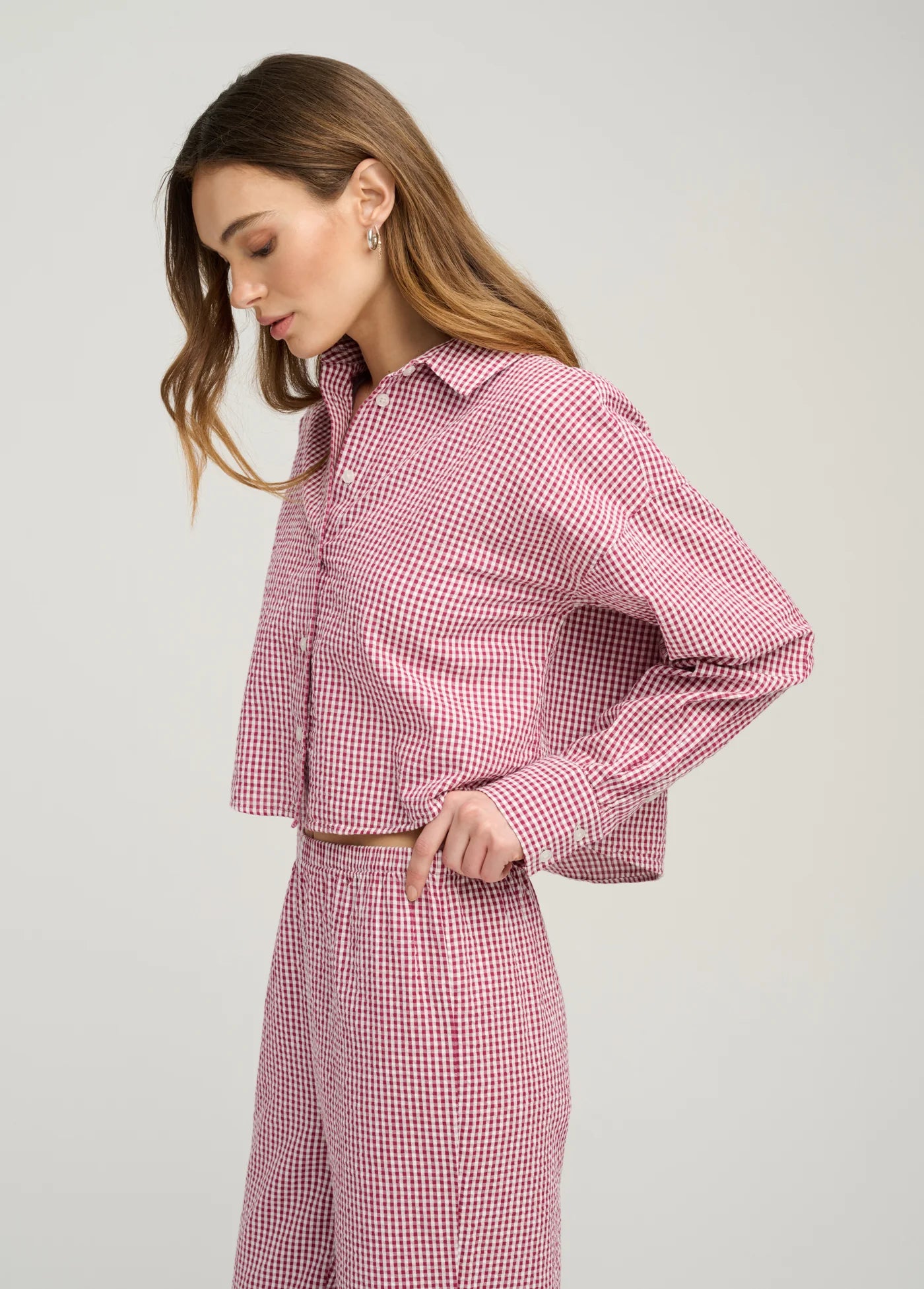The Crop Ex-Boyfriend Shirt Raspberry/White side