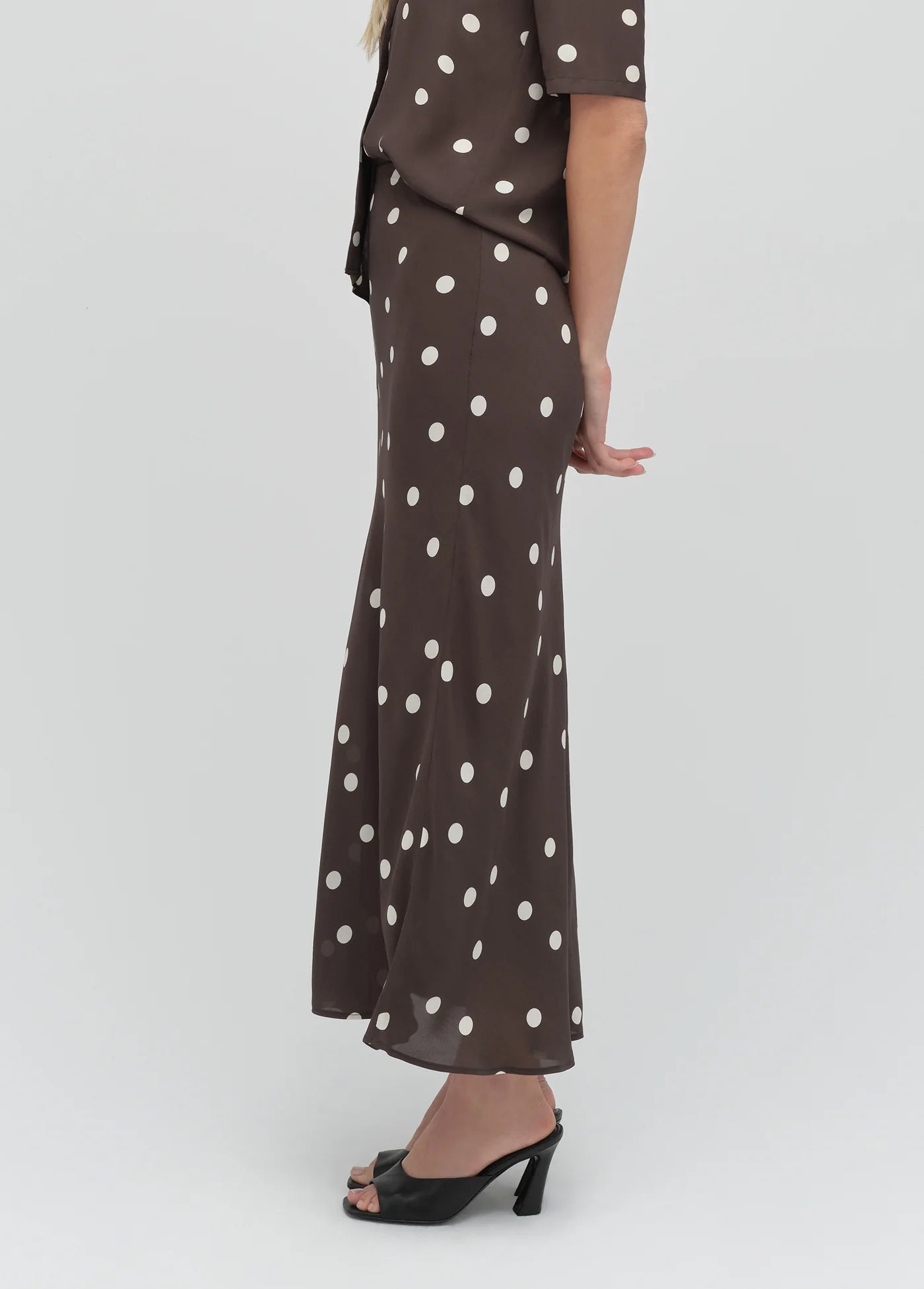 The Favorite Skirt Polka Dot side