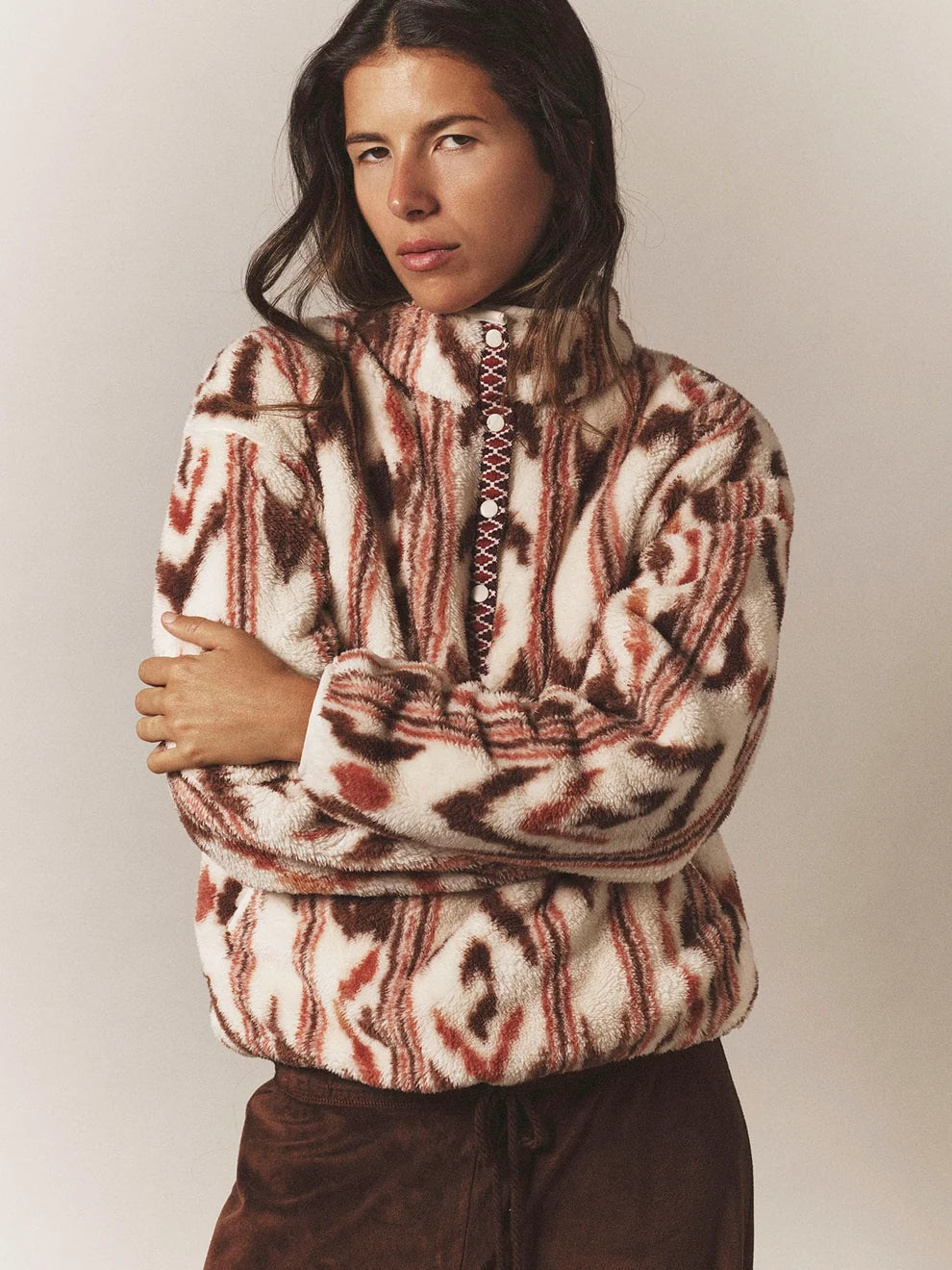 Ridge Pullover in Ivory Ikat front view on model with her arms crossed